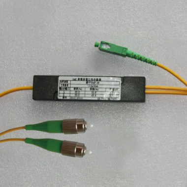 1x2 SC/APC to FC/APC Splitter Singlemode 2.0mm 1310nm 50/50 1x2 SC/APC to FC/APC Splitter Singlemode 2.0mm 1310nm 50/50