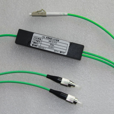 1x2 LC to FC Splitter OM4 50/125 Multimode 2.0mm 850nm 50/50 1x2 LC to FC Splitter OM4 50/125 Multimode 2.0mm 850nm 50/50