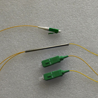 1x2 LC/APC to SC/APC Splitter Singlemode 0.9mm 1310nm 50/50 1x2 LC/APC to SC/APC Splitter Singlemode 0.9mm 1310nm 50/50