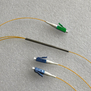 1x2 LC/APC to LC Splitter Singlemode 0.9mm 1310nm 50/50 1x2 LC/APC to LC Splitter Singlemode 0.9mm 1310nm 50/50