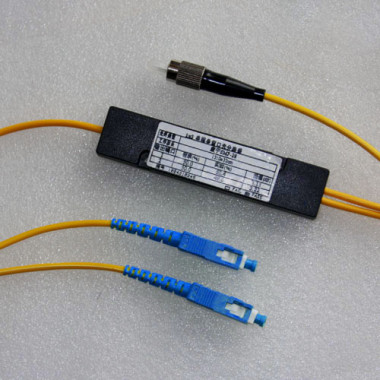 1x2 FC to SC Splitter Singlemode 3.0mm 1310nm 50/50 1x2 FC to SC Splitter Singlemode 3.0mm 1310nm 50/50