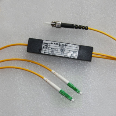1x2 ST to LC/APC Splitter Singlemode 3.0mm 1310nm 50/50 1x2 ST to LC/APC Splitter Singlemode 3.0mm 1310nm 50/50
